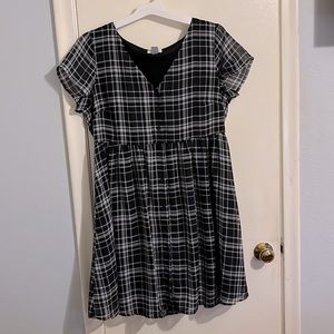 Black and white plaid dress, large